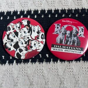 2 VINTAGE DISNEY buttons 101 Dalmatians
